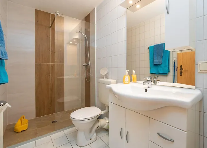 Kormoran アパート ゼリン